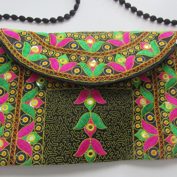 Moroccan Style Multi-Colored Crossbody/ Clutch - Picture 2 of 5